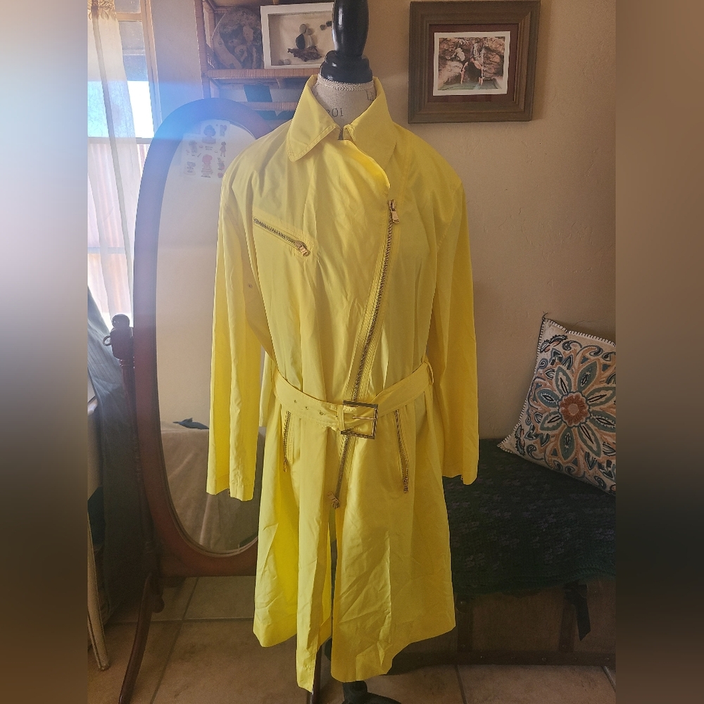 RALPH LAUREN Black Label Yellow Nylon Belted Trench Coat Size 10